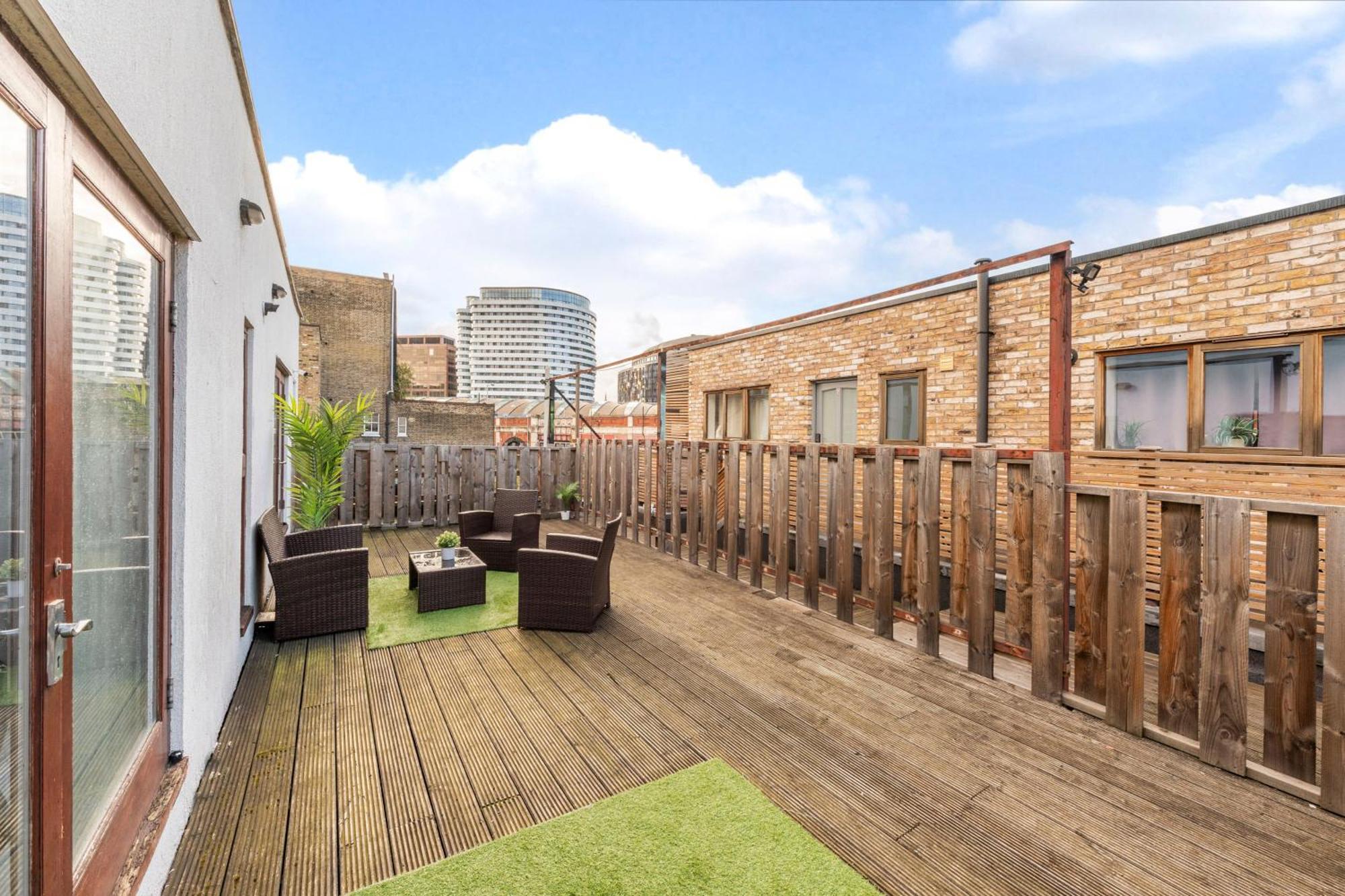 London Waterloo Apartment With Large Private Terrace - View Of The London Eye - 1 Bedroom 1 Bath المظهر الخارجي الصورة