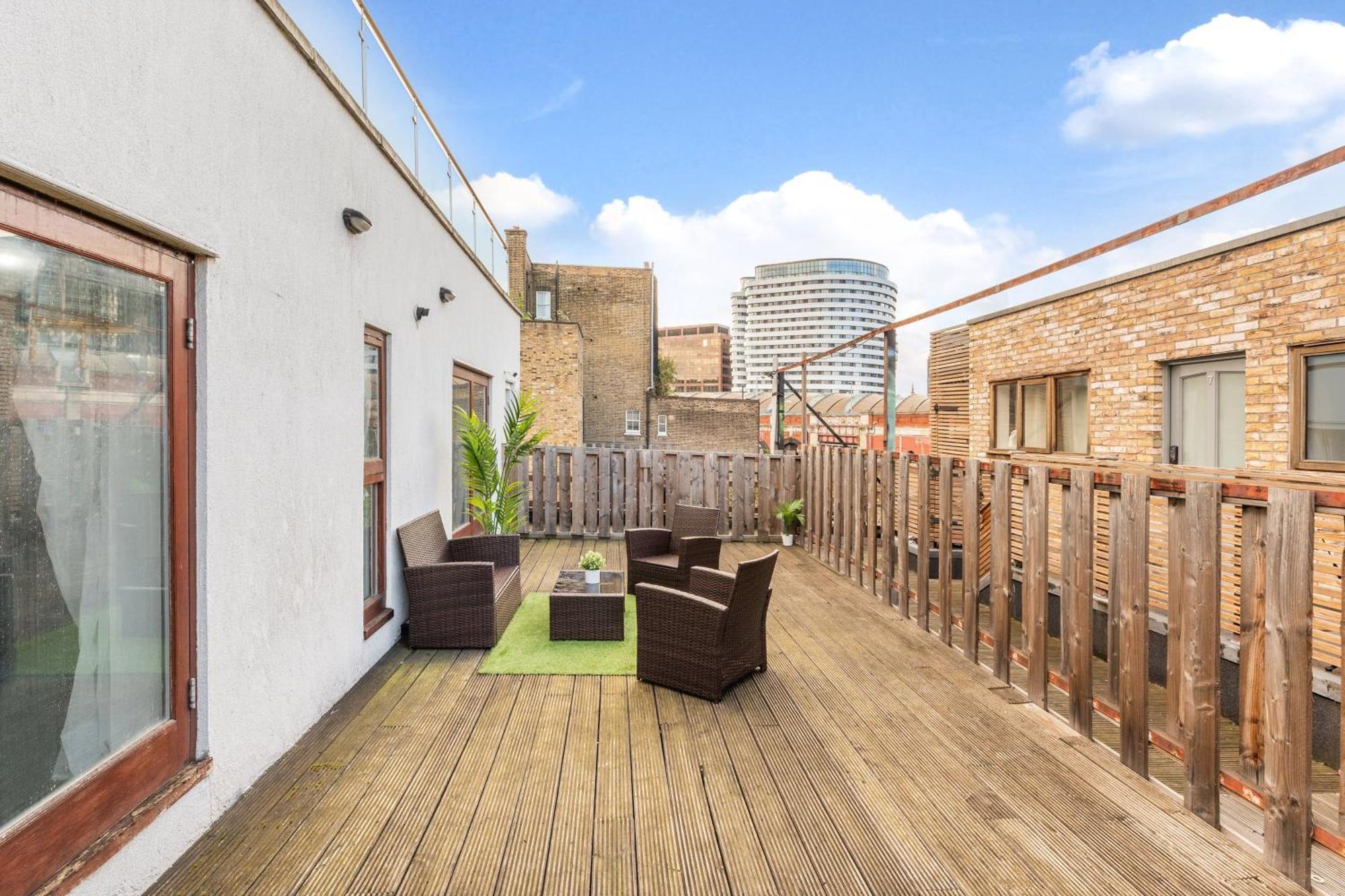 London Waterloo Apartment With Large Private Terrace - View Of The London Eye - 1 Bedroom 1 Bath المظهر الخارجي الصورة