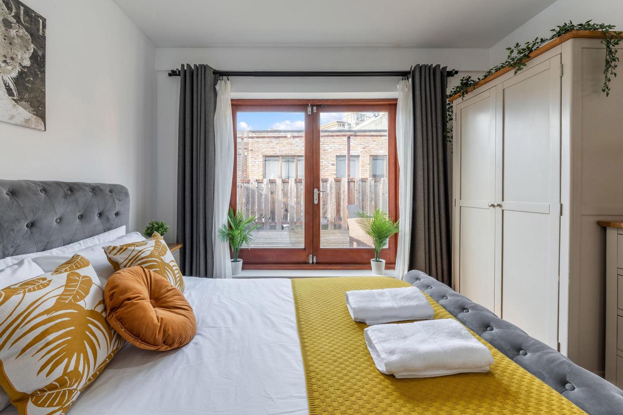 London Waterloo Apartment With Large Private Terrace - View Of The London Eye - 1 Bedroom 1 Bath المظهر الخارجي الصورة